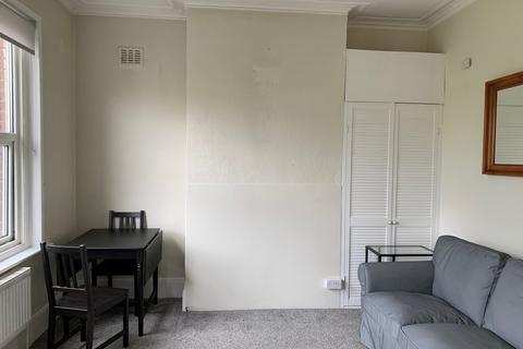 1 bedroom flat to rent, Belmont Road