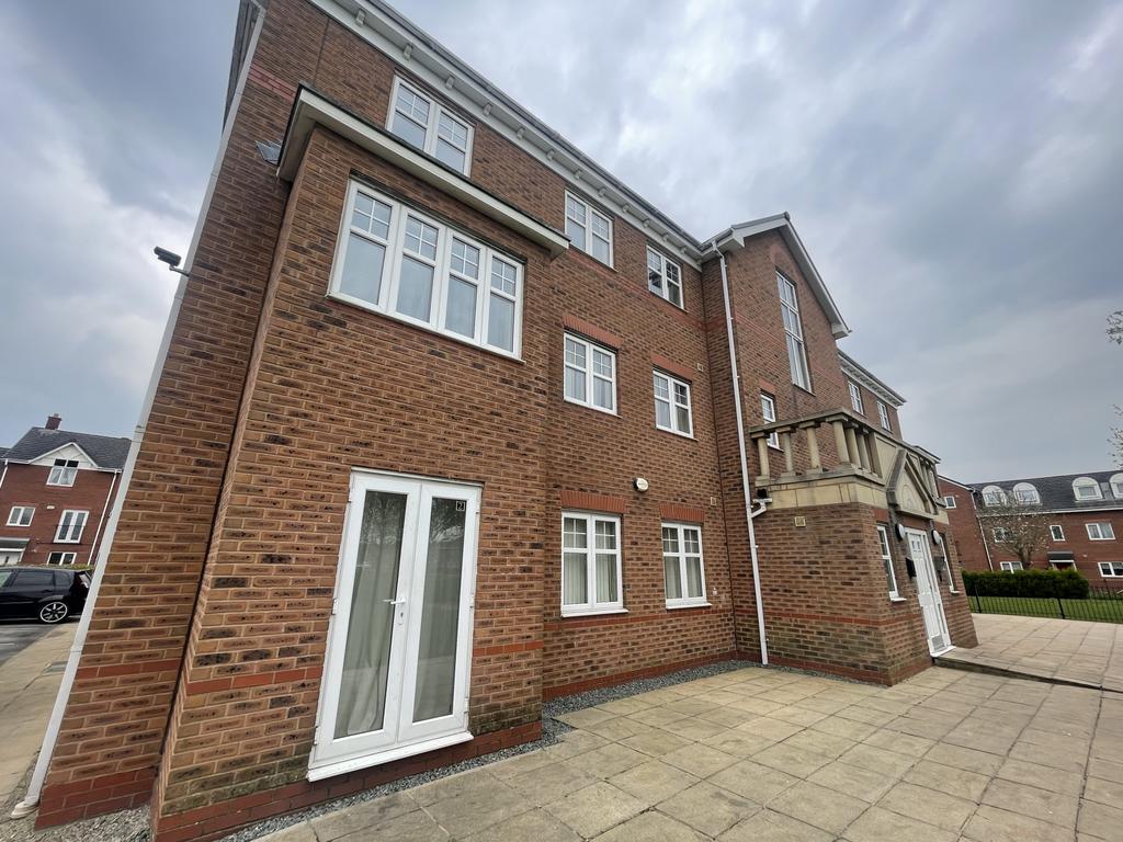 Regency Square, Warrington, Cheshire, WA5 2 bed apartment £650 pcm (£