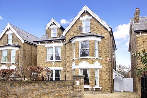 Mortlake Road, Kew, Richmond, Surrey, TW9