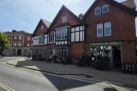 1 bedroom apartment to rent, High Street, Lyndhurst SO43