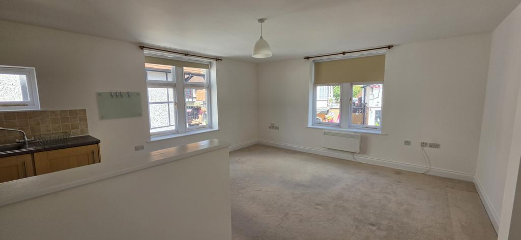 Apartment in Lyndhurst - More