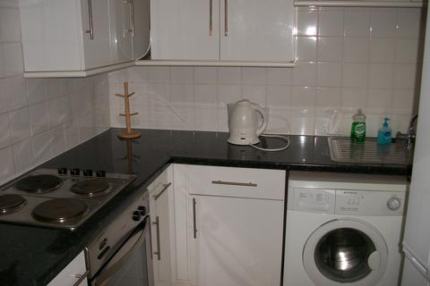 3 bedroom terraced house to rent, Brighton BN2