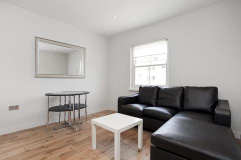 Southgate Road, De Beauvoir, N1