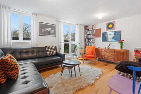 3 bedroom maisonette to rent, Coopers Lane, Kings Cross, London