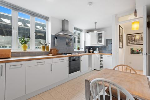 3 bedroom maisonette to rent, Coopers Lane, Kings Cross, London