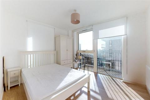 2 bedroom flat to rent, Labyrinth Tower, London E8