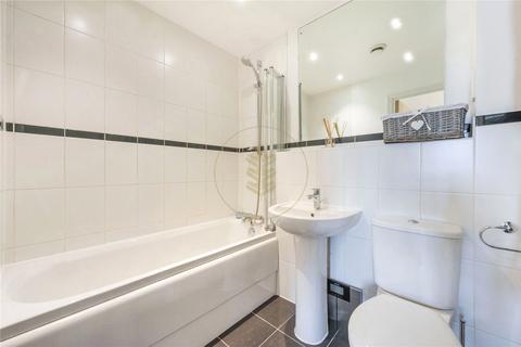 2 bedroom apartment to rent, Marchant Close, Mill Hill, London, NW7