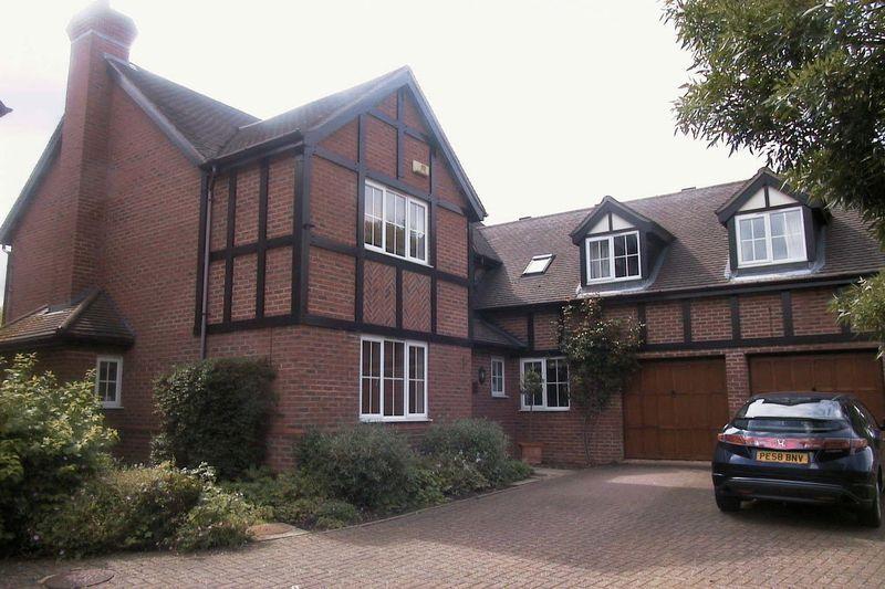 Gretton Close, Botolph Green, Peterborough 5 bed detached house £