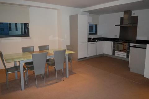 3 bedroom flat to rent, Meadowside Quay Square, Glasgow Harbour G11
