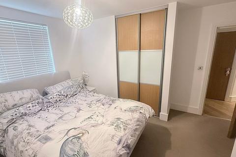 2 bedroom apartment to rent, Reigate, Surrey