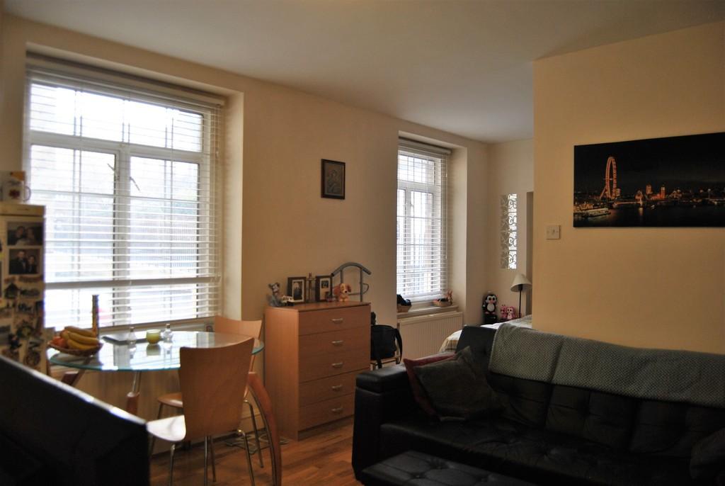 Double Studio Marble Arch Apartments W1h To Rent 1 408 Image 1 Of 6