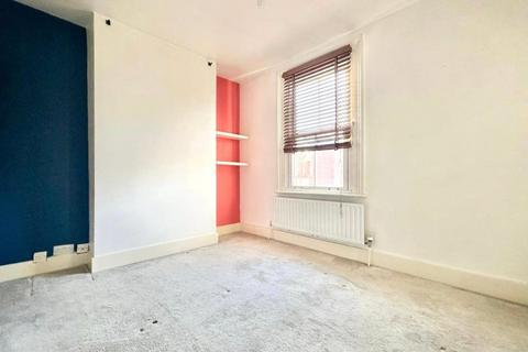 2 bedroom semi-detached house to rent, Hounslow Road, Hanworth, Middlesex, TW13