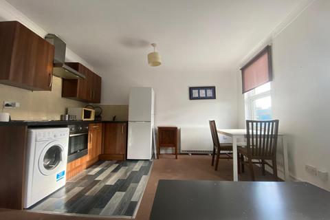 1 bedroom flat to rent, One Bedroom Flat in Wood Street, Walthamstow, E17