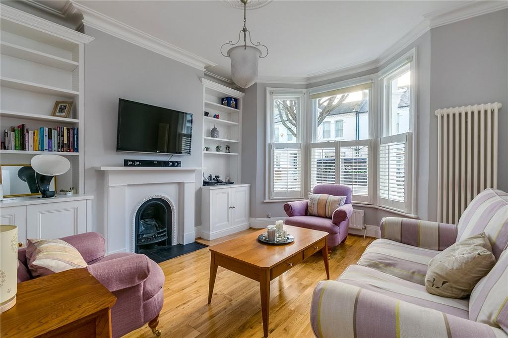 Brookville Road, Fulham, London 2 bed flat £2,383 pcm (£550 pw)