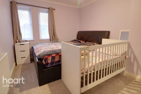 undefined, Abbey Drive, Luton