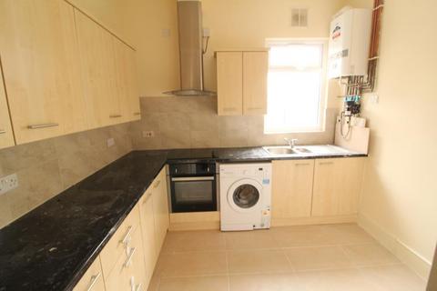2 bedroom flat to rent, Chingford Mount Road, Chingford, E4