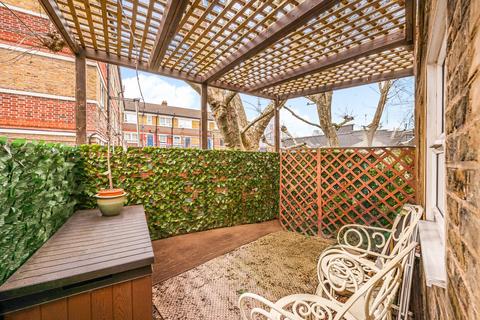2 bedroom flat for sale, Tower Bridge Road, London