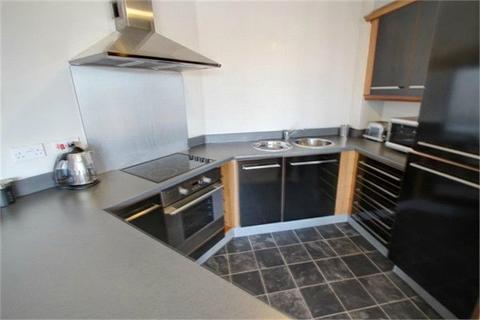 2 bedroom apartment to rent, Colombo Square, Worsdell Drive, Gateshead, Tyne and Wear, NE8