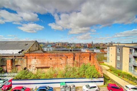 2 bedroom apartment to rent, Colombo Square, Worsdell Drive, Gateshead, Tyne and Wear, NE8