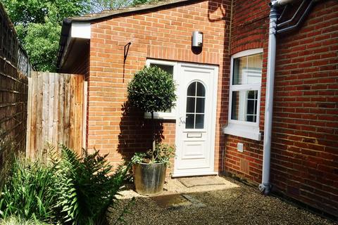 1 bedroom ground floor flat to rent, Darwin Road, Southampton SO15