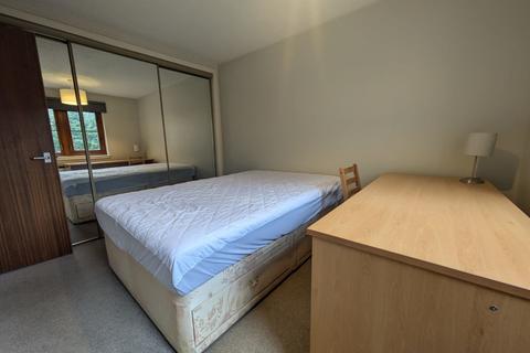 2 bedroom flat to rent, North Woodside Road, North Kelvinside G20