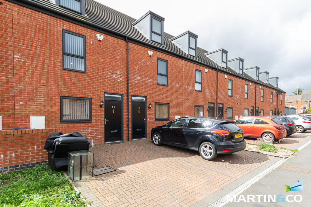 Hudsons Drive, Cotteridge, B30 3 bed townhouse to rent £1,300 pcm (£