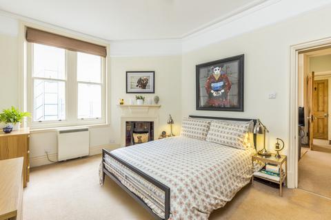 1 bedroom apartment to rent, Charing Cross Road, Covent Garden WC2