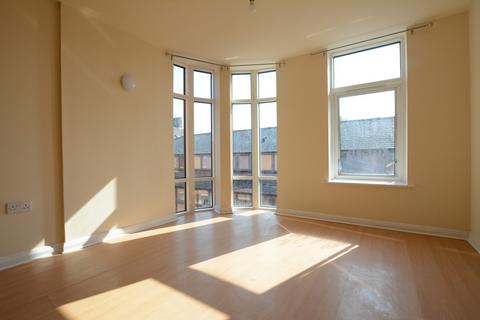 2 bedroom apartment to rent, Weekday Cross Building, Halifax Place