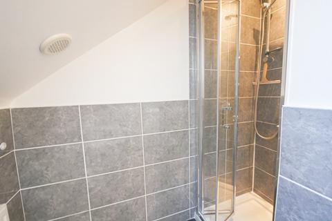 1 bedroom in a flat share to rent, The Chase, Ickenham UB10