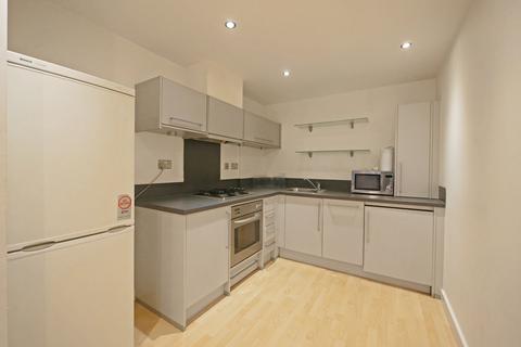 1 bedroom flat to rent, High Street, Uxbridge UB8