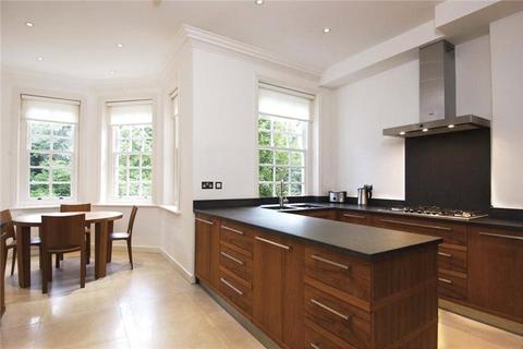 4 bedroom apartment to rent, Bracknell Gardens, Hampstead, London, NW3