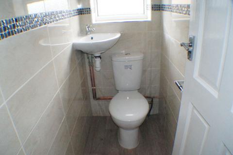3 bedroom semi-detached house to rent, Allerton Road, Bradford, BD8