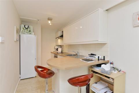 1 bedroom apartment to rent, St. Georges Fields, Hyde Park, W2