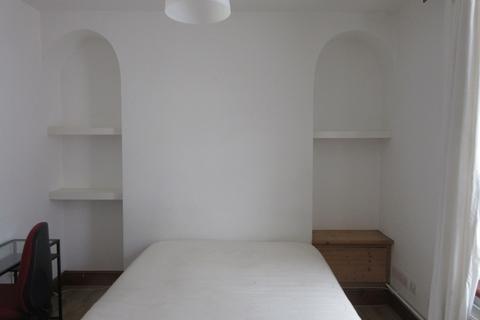 3 bedroom house share to rent, Catherine Street, Swansea.  SA1 4JS