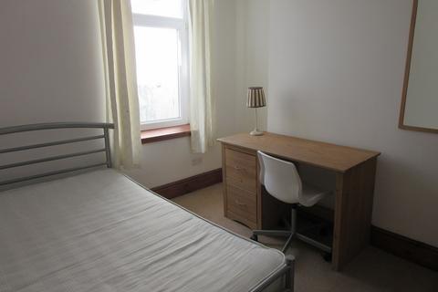 3 bedroom house share to rent, Catherine Street, Swansea.  SA1 4JS