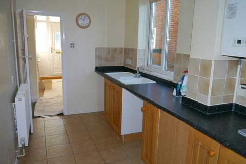 3 bedroom semi-detached house to rent, Ascot Drive, Suffolk IP3