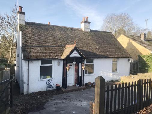 Orchard Cottage Faversham Road Kennington Ashford Kent 2 Bed