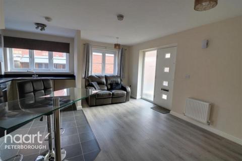1 bedroom semi-detached house to rent, Shipton Grove, Peterborough