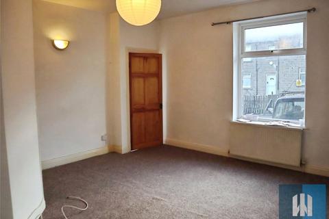 2 bedroom terraced house to rent, College Street, Crosland Moor, Huddersfield, HD4