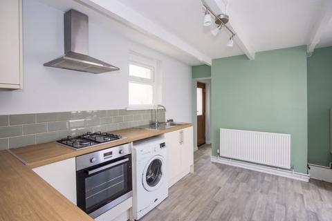 2 bedroom apartment to rent, Glebe Street, Penarth