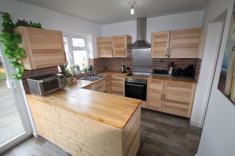 3 bedroom semi-detached house to rent, Purcell Road, Marston