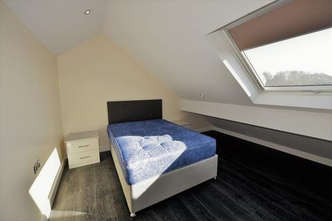 1 bedroom flat to rent, 16 Woodsley Road Flat 3