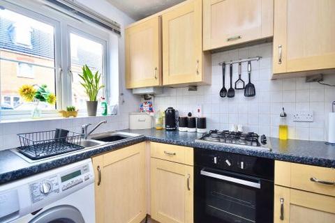 3 bedroom terraced house to rent, MANNOCK WAY