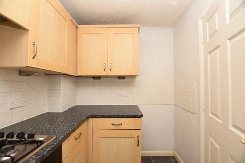 3 bedroom terraced house to rent, MANNOCK WAY