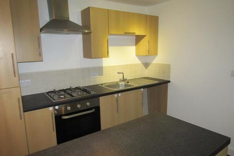 2 bedroom flat to rent, Bursledon Road