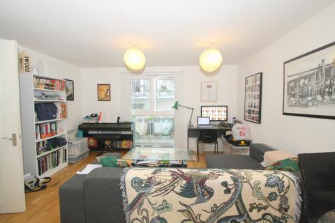 1 bedroom flat to rent, Bellevue Court, High Road, London, N22