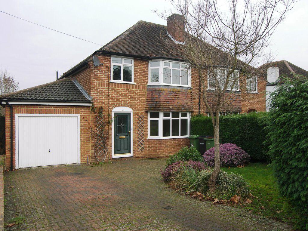 Cobham Road, FETCHAM 3 bed semidetached house to rent £2,200 pcm (£