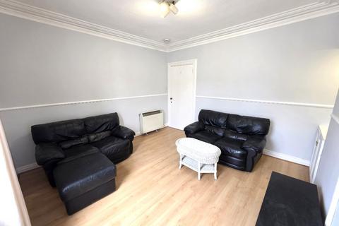 2 bedroom flat to rent, Urquhart road, City Centre, Aberdeen, AB24