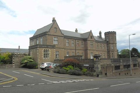 2 bedroom apartment to rent, 10 Regents House,Dundee DD3