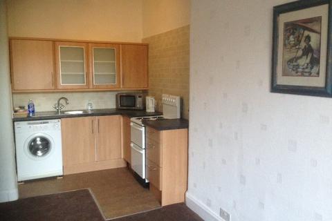 1 bedroom flat to rent, Bryson Road, Polwarth, Edinburgh, EH11